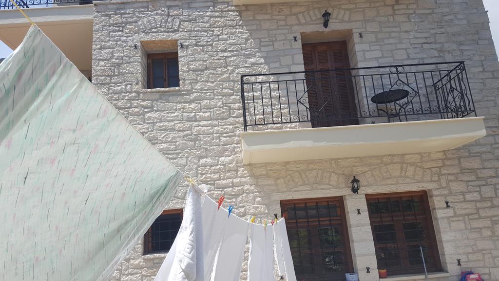 Traditional Guesthouse Marousio Rodavgi Exterior foto